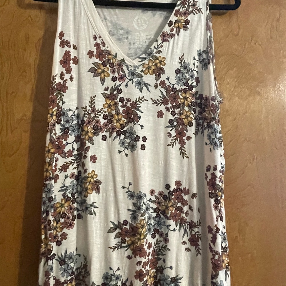 Maurices Floral Tank Top - Cream/ floral